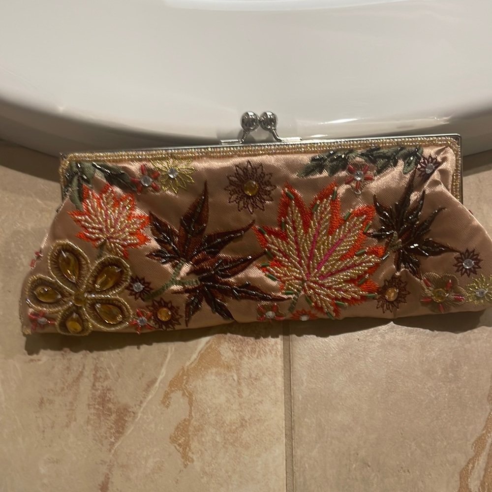 Beaded evening bag.